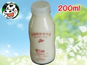 200mlの牛乳